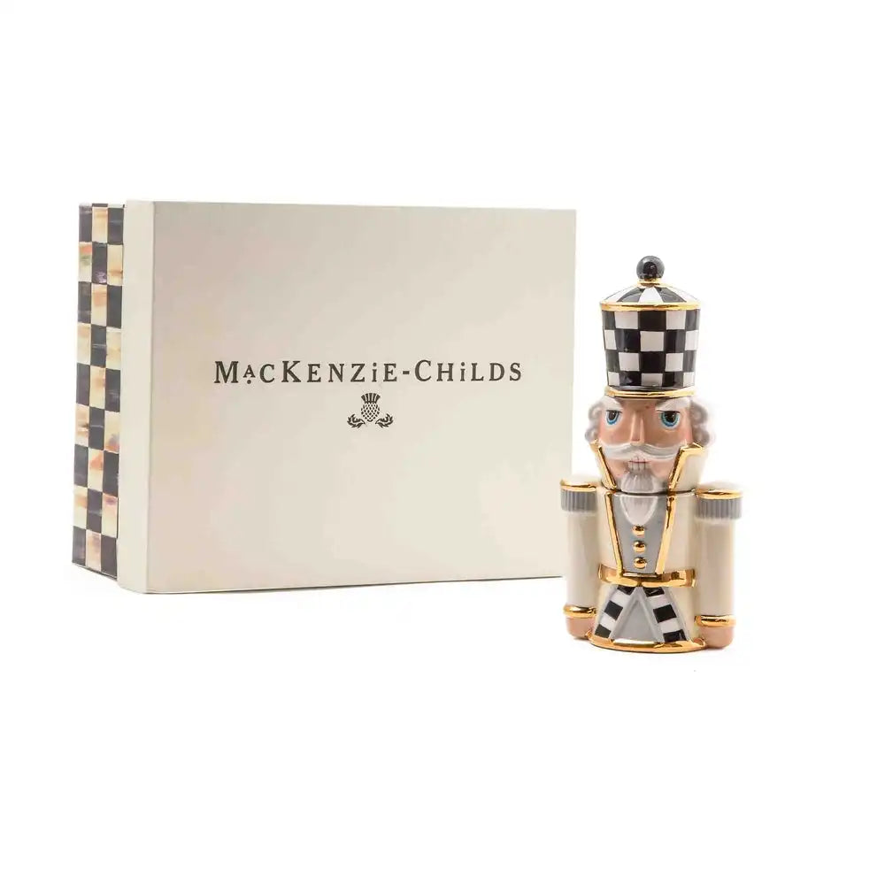 Glam Up Buckingham Nutcracker Salt & Pepper Set