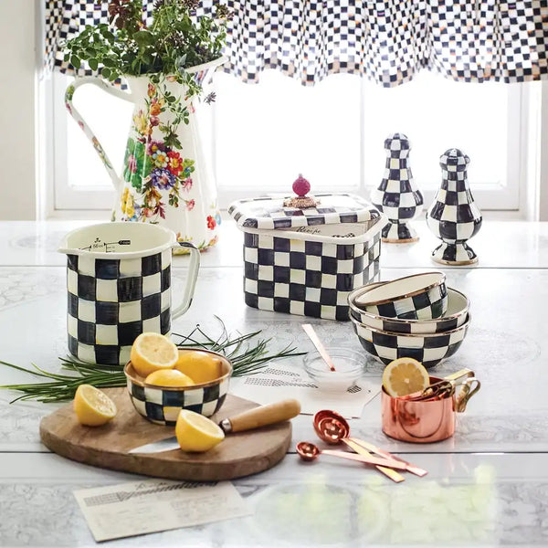 Courtly Check Medium Everyday Bowl