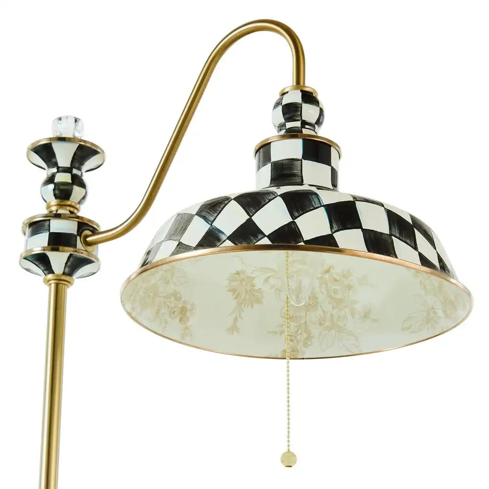 Courtly Farmhouse Floor Lamp
