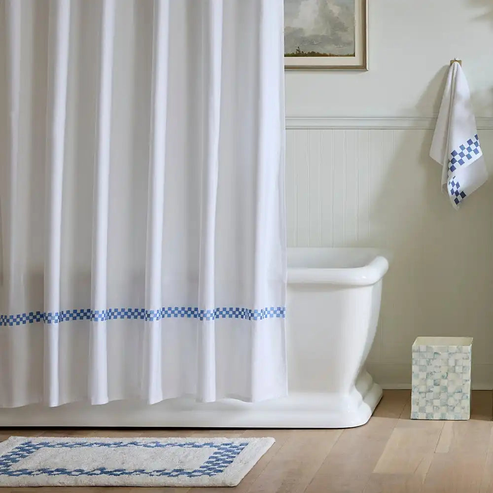 Black Check Hotel Bath Rug