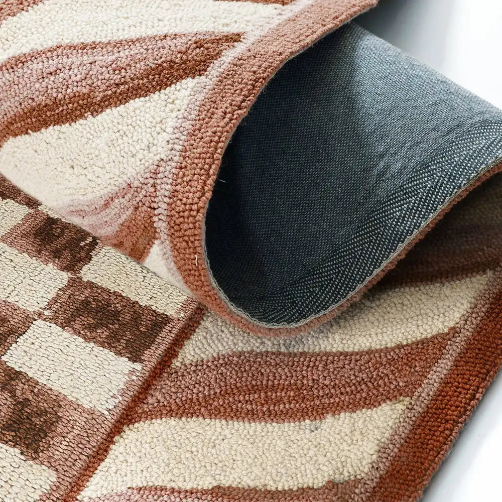 Mocha Check 8' x 10' Rug