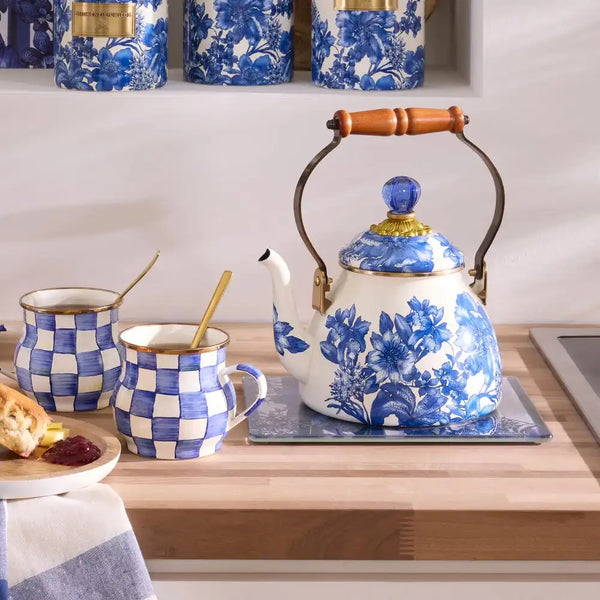 Rosy English Garden 2 Quart Tea Kettle