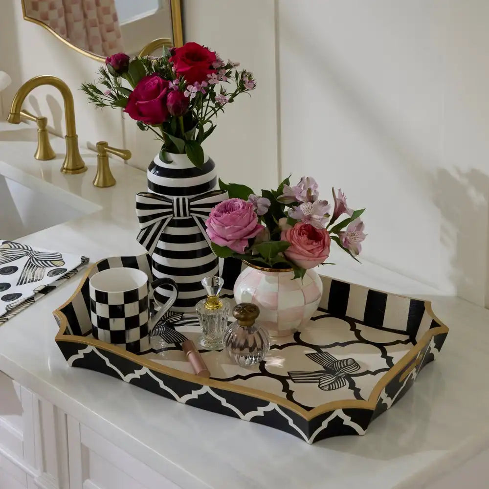Pretty as a Bow Large Tray Secondary image