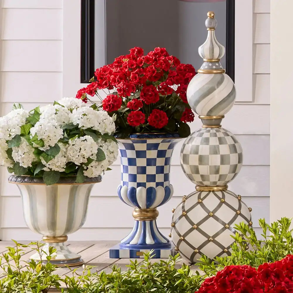 Courtly Stripe Urn