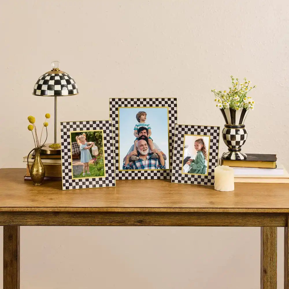 Courtly Check 5" x 7" Glass Frame Secondary image