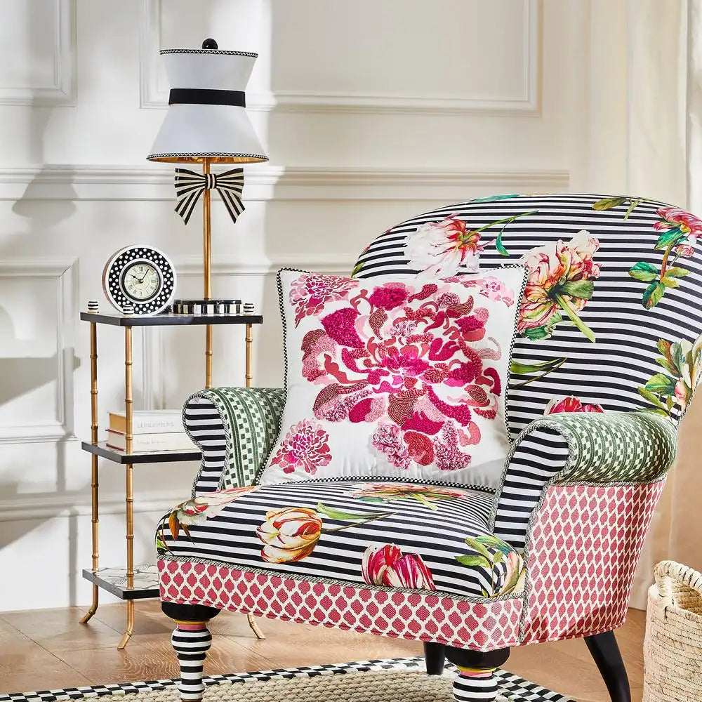 Pretty As A Bow Table Lamp
