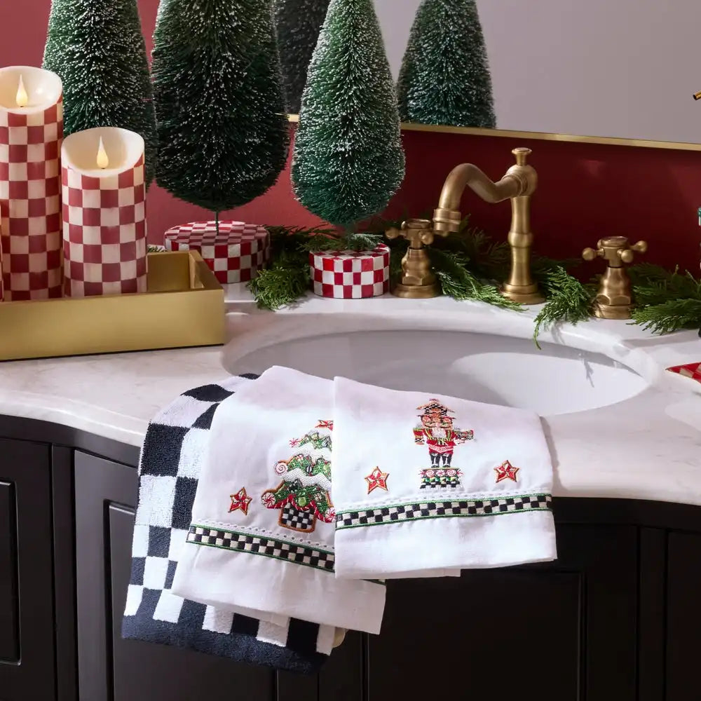 Nutcracker & Tree Guest Towels, Set of 2