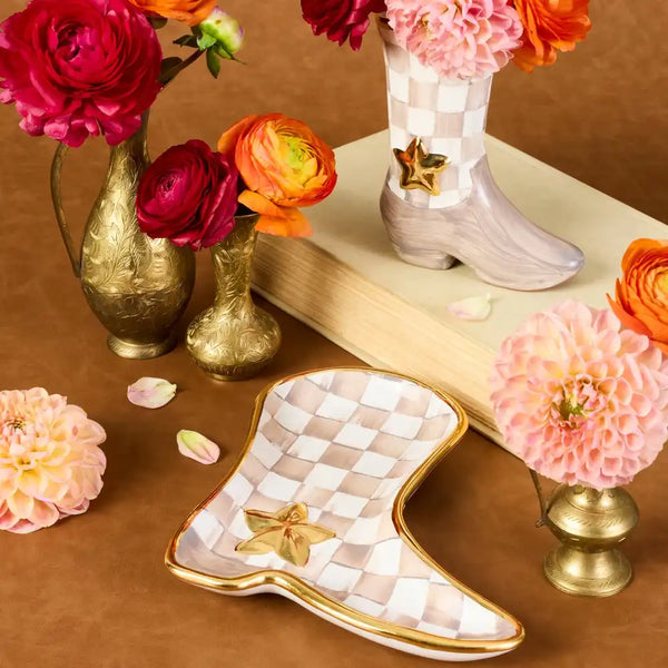 Lainey Wilson Rosy Check Cowgirl Boot Dish