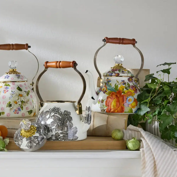 Rosy English Garden 2 Quart Tea Kettle