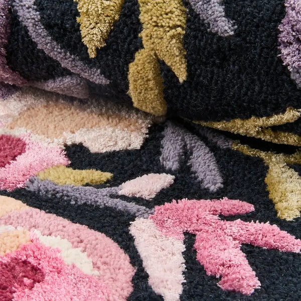 Violet Roses 5' x 8' Rug
