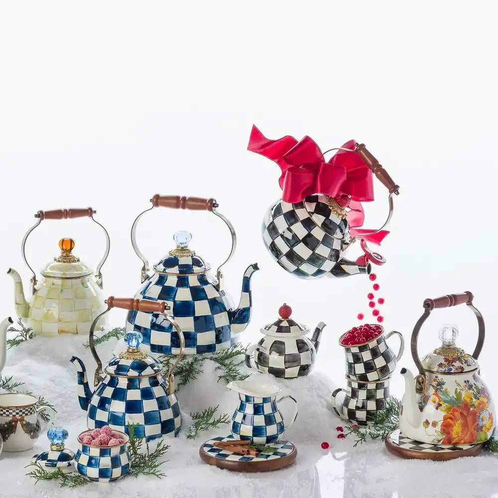 Rosy English Garden 2 Quart Tea Kettle
