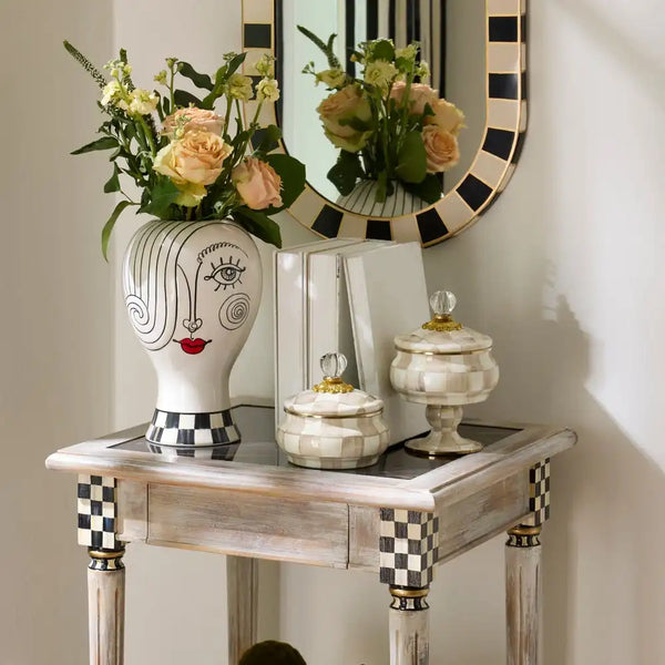 Courtly Check Curiosity Pot