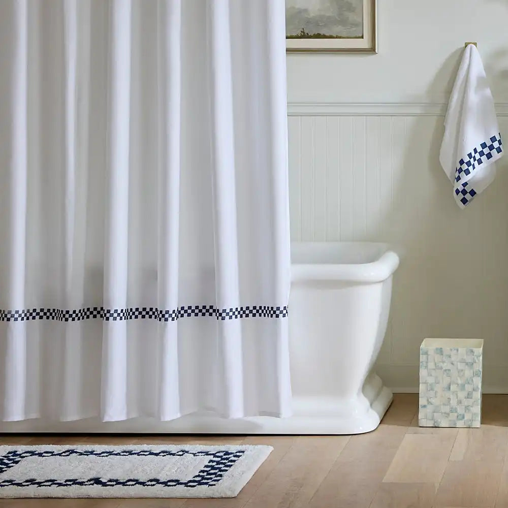 Black Check Hotel Bath Rug