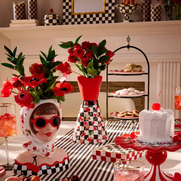 Mon Cheri Short Dress Vase