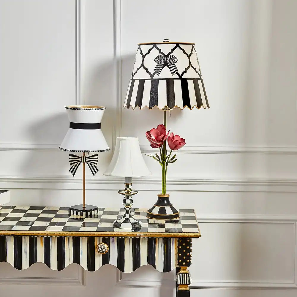 Flower Show Table Lamp