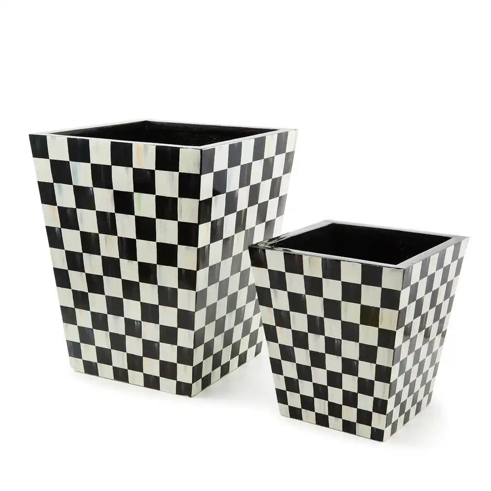 Courtly Check 20" Planter