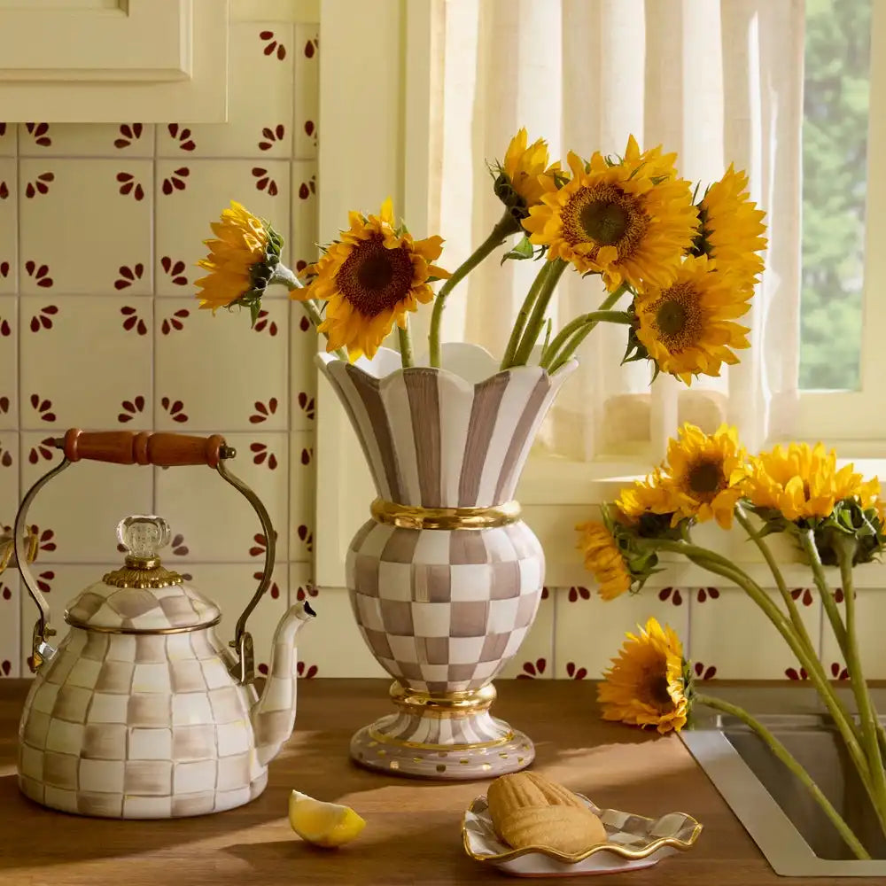 Courtly Check Small Great Vase