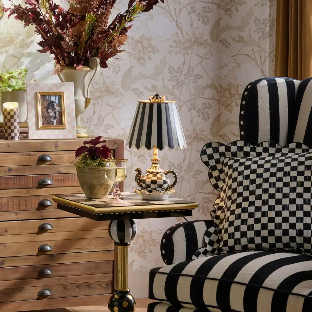Rosy Check Ceramic Teapot Table Lamp