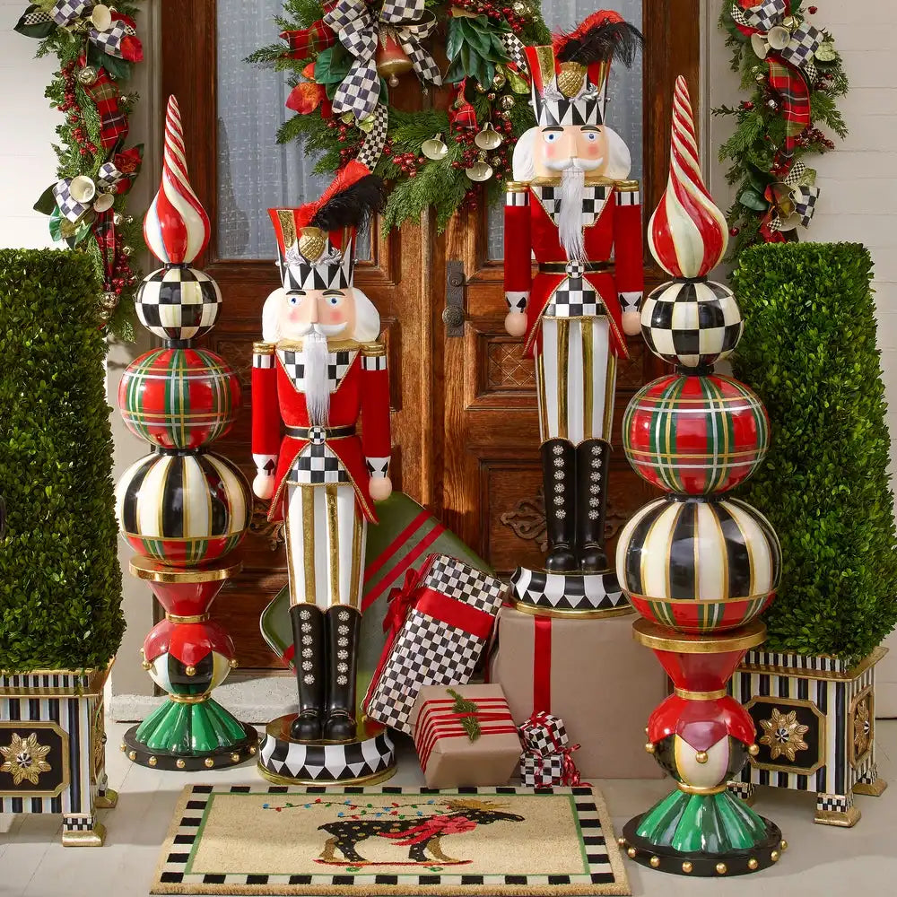 Castle Guard Trophy Nutcracker Secondary image