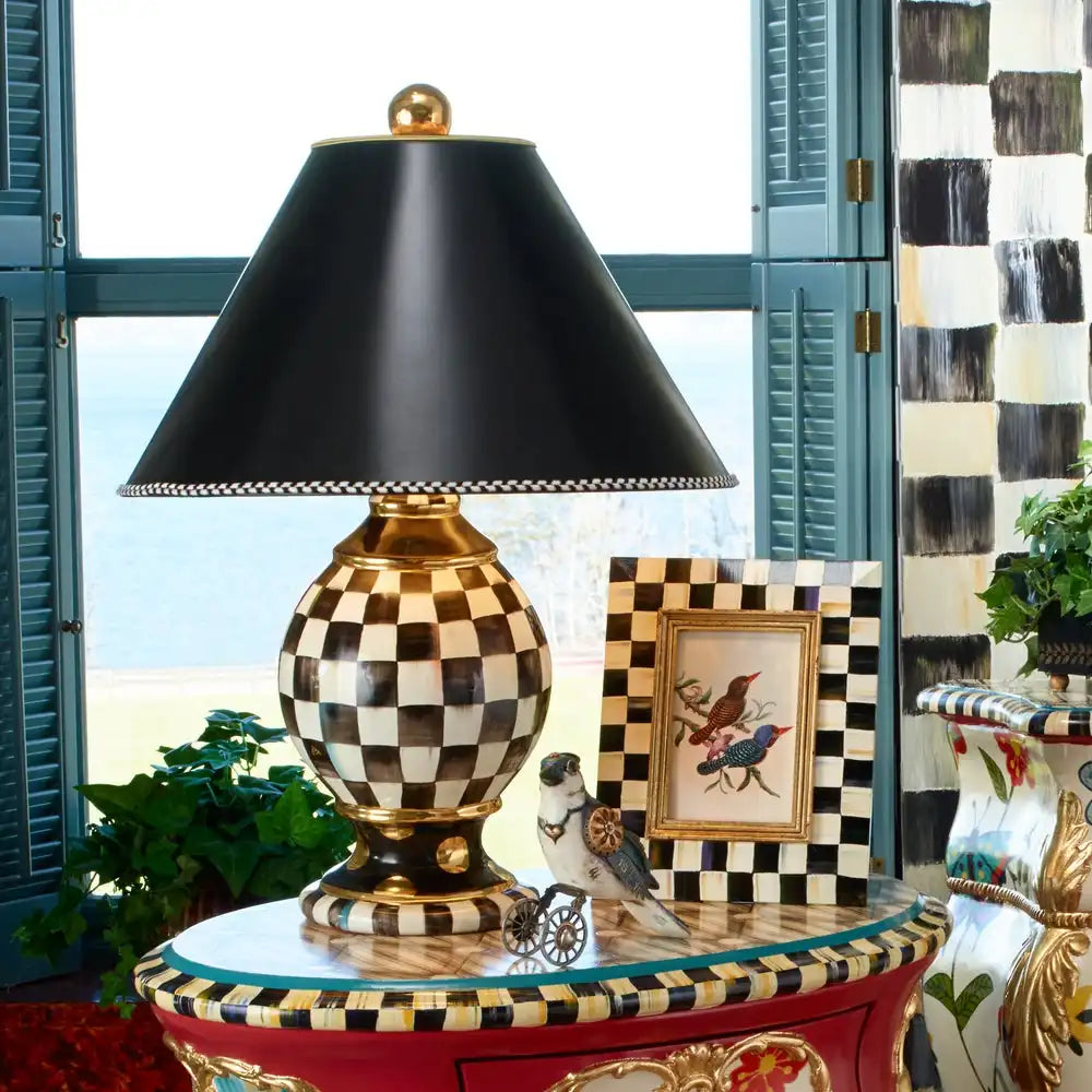 Courtly Check Ceramic Globe Lamp