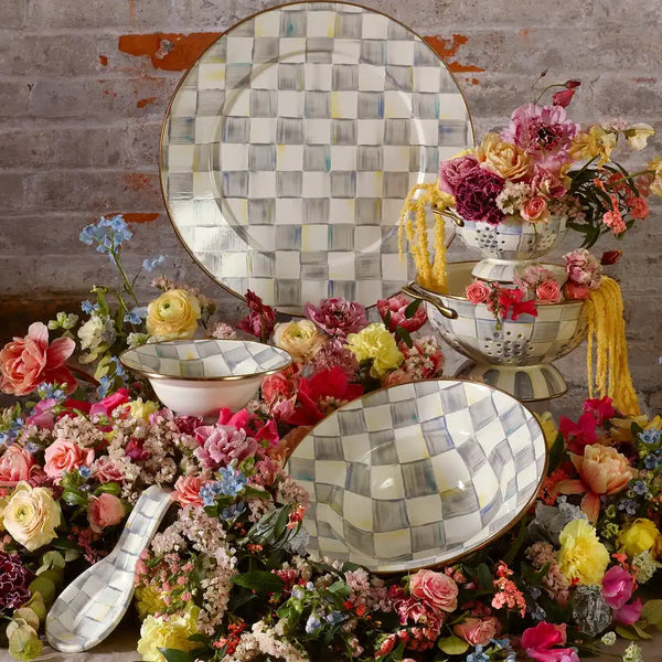 Courtly Check Serving Bowl