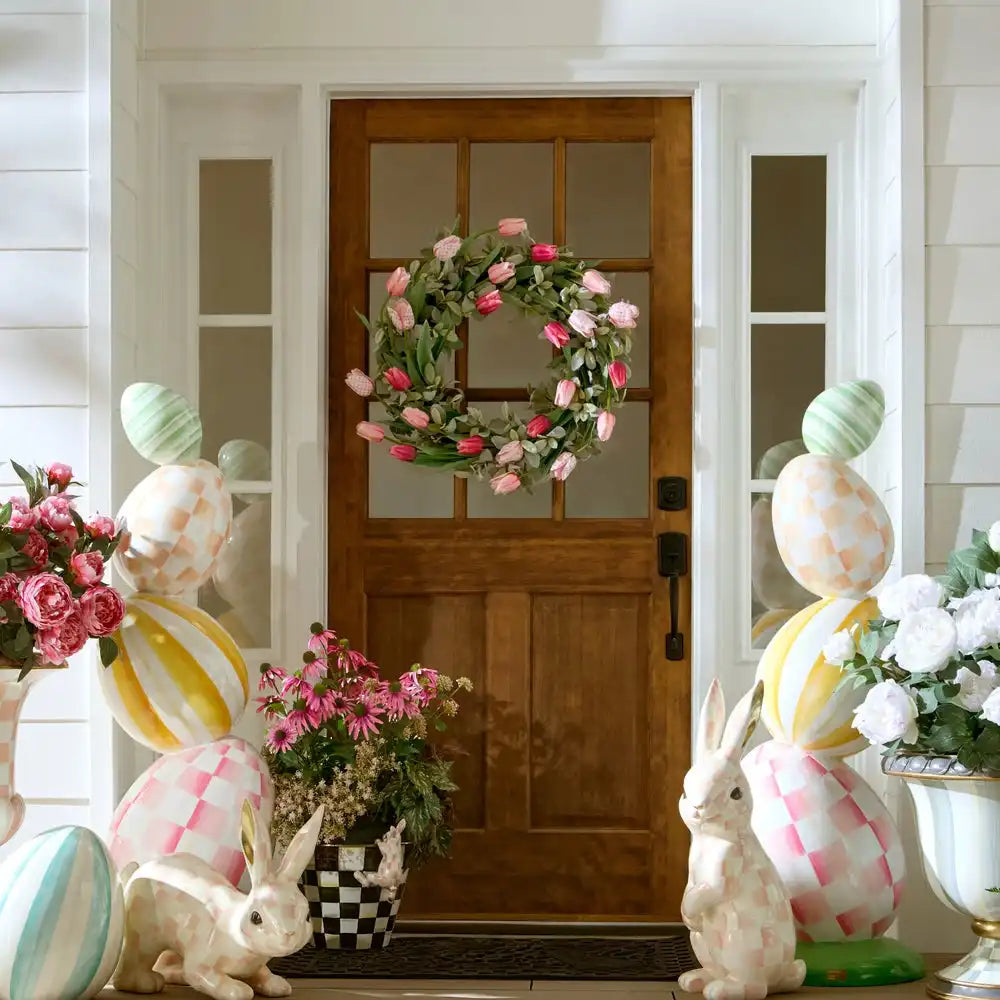 Rosy Check Tulip 28" Wreath