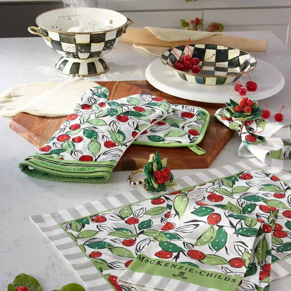 Rosy Check Small Colander