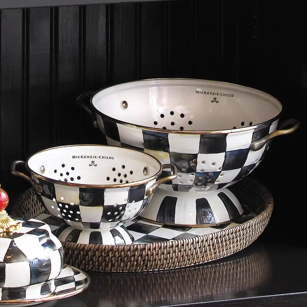 Rosy Check Small Colander