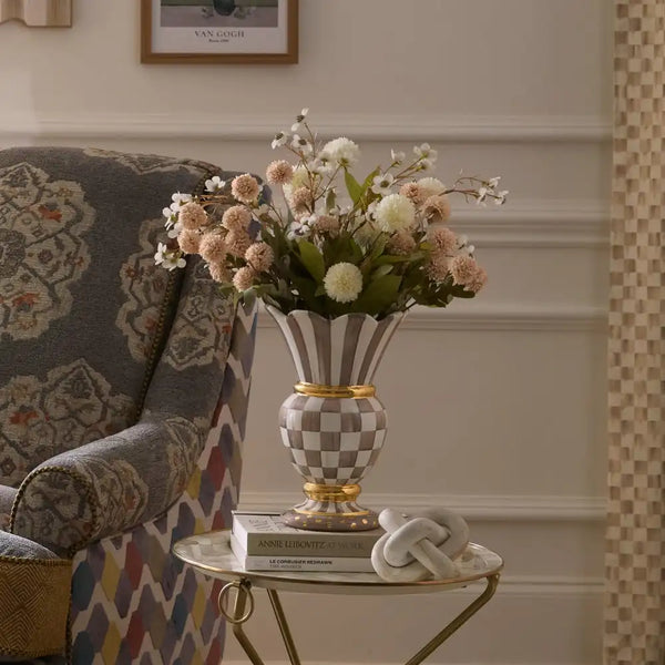 Courtly Check Small Great Vase