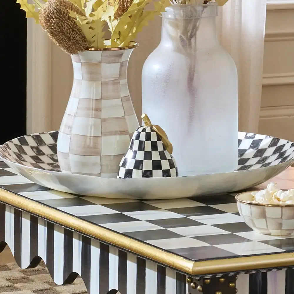 Courtly Check Apple Decor
