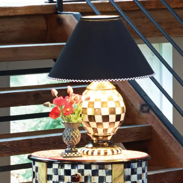 Courtly Check Ceramic Globe Lamp