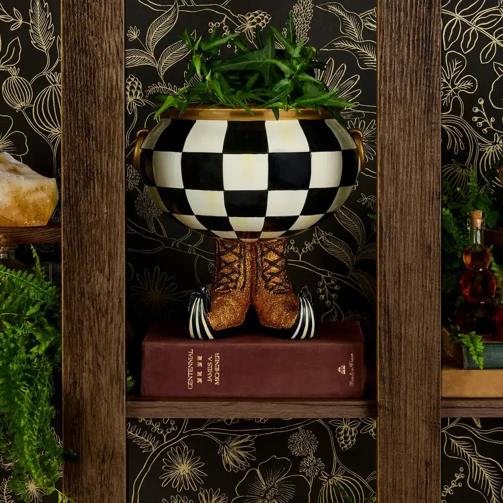 Courtly Check Cauldron