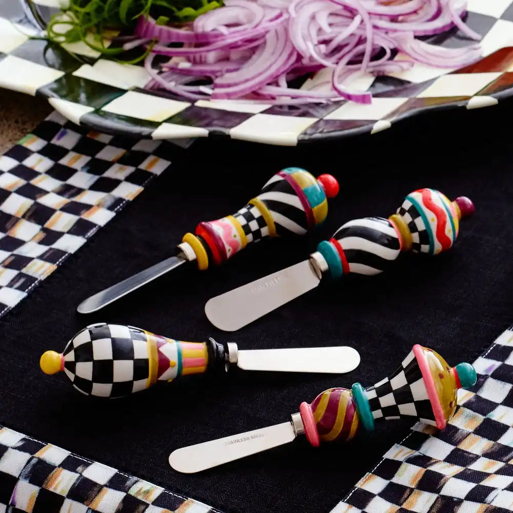 Jubilee Spreaders, Set of 4 Secondary image