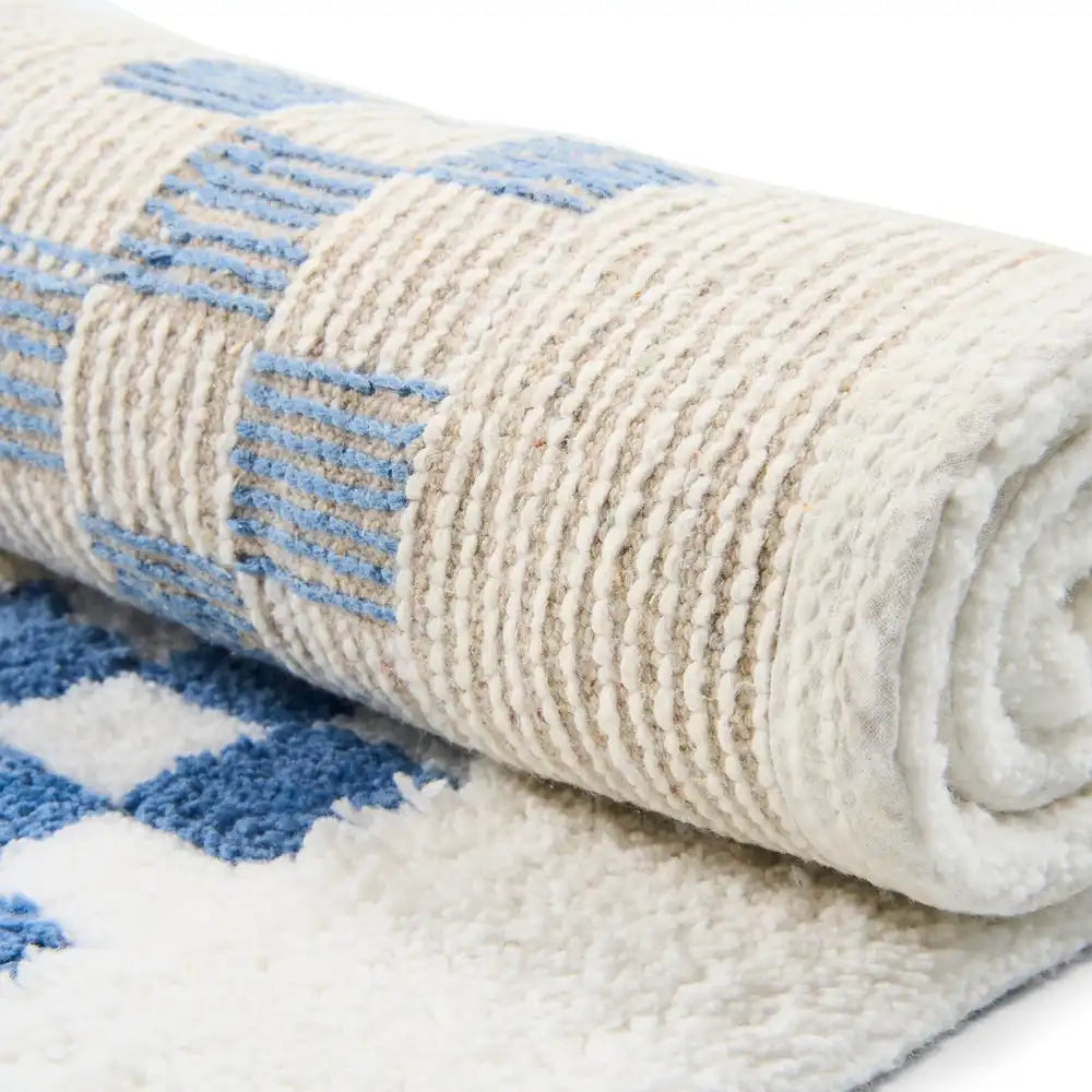 Black Check Hotel Bath Rug