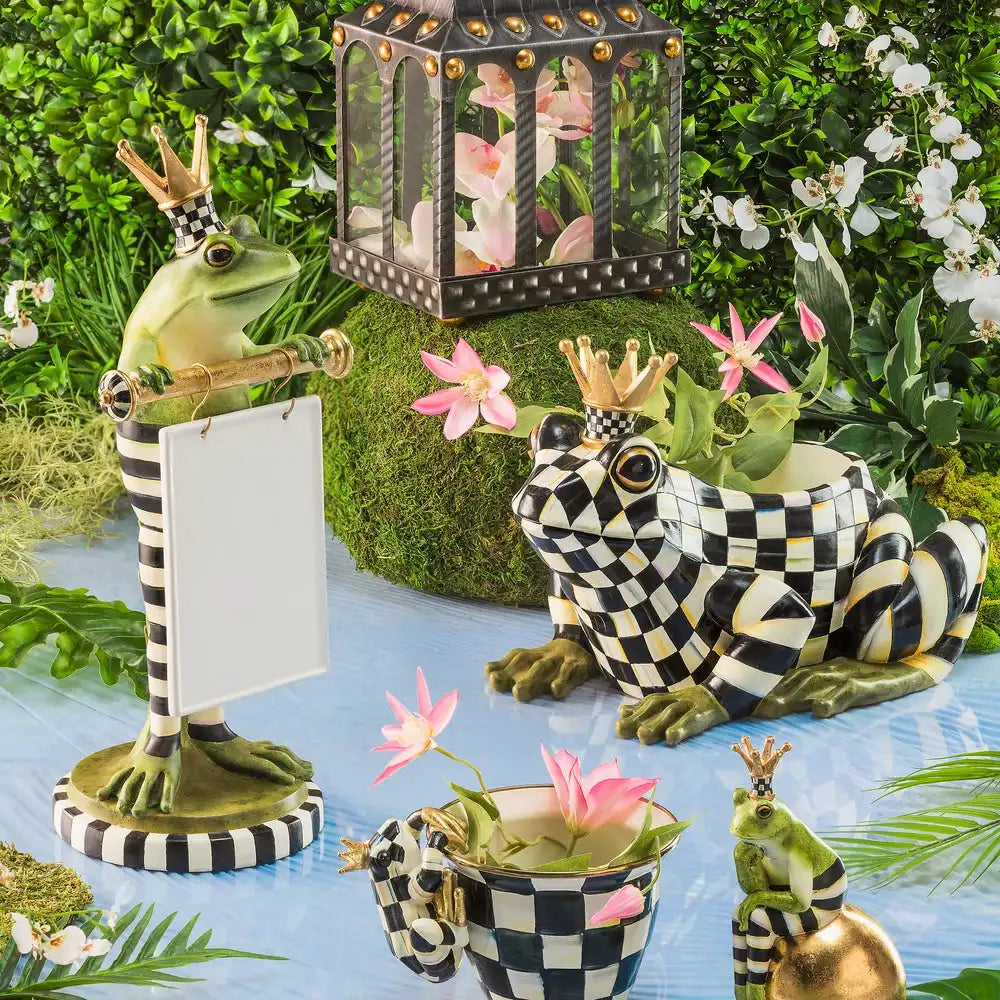 Mocha Check Squirrel Pot Climber
