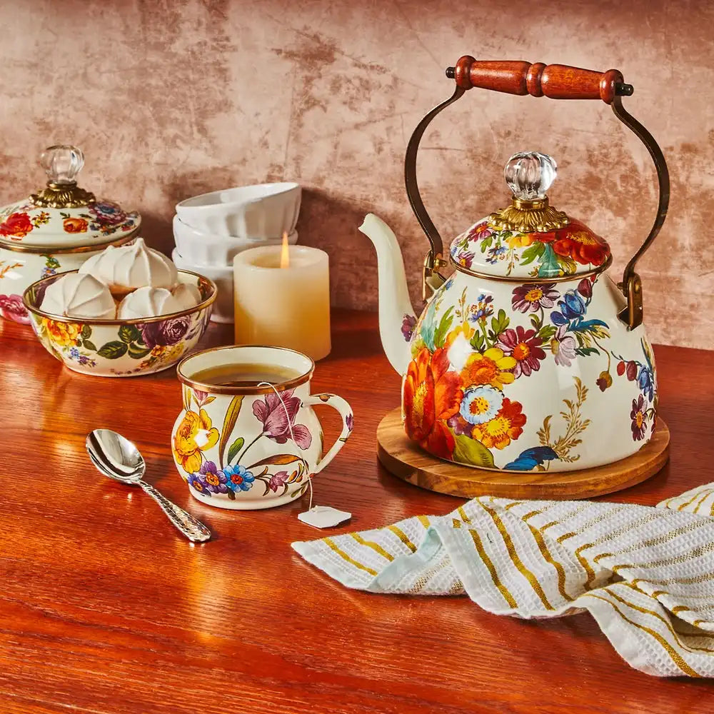 Rosy English Garden 2 Quart Tea Kettle