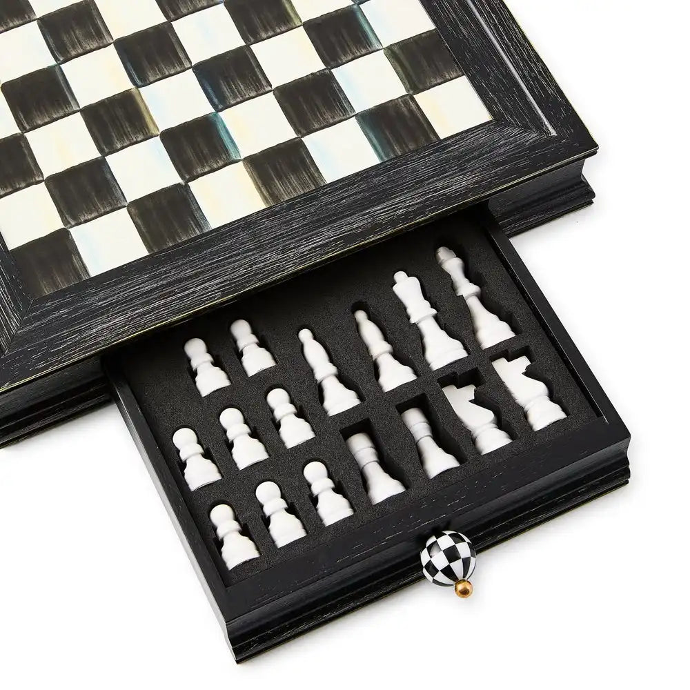 Courtly Check Chess Set