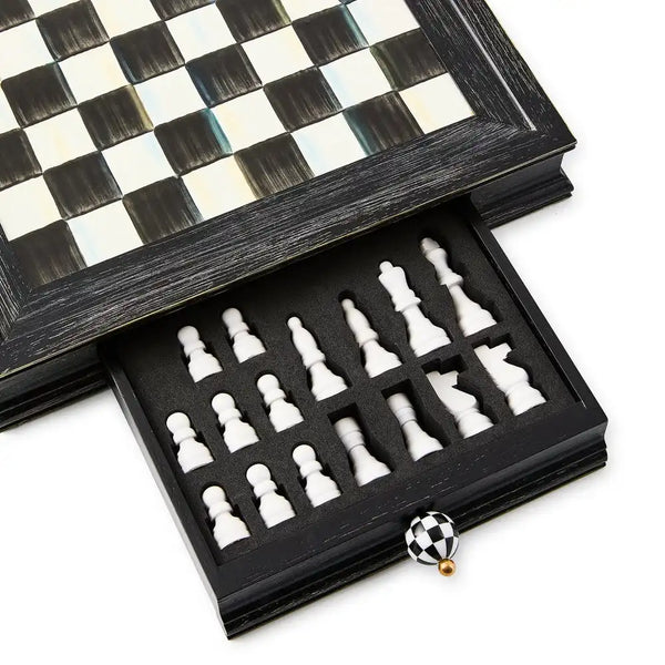 Courtly Check Chess Set