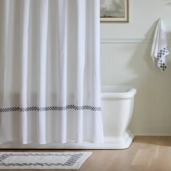 Black Check Hotel Bath Rug
