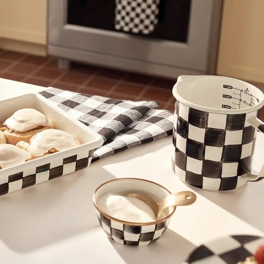 Mocha Check 7 Cup Measuring Cup