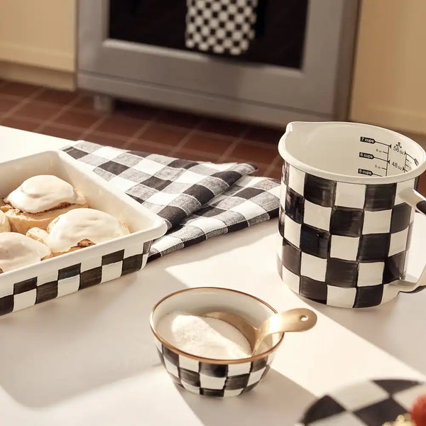 Mocha Check 7 Cup Measuring Cup