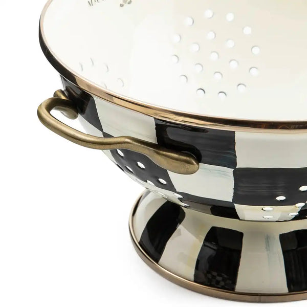 Rosy Check Small Colander
