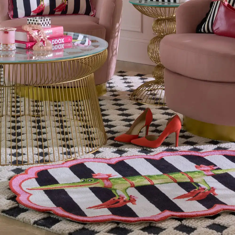 Patience Brewster Gloria Alligator 4' Scalloped Rug Secondary image