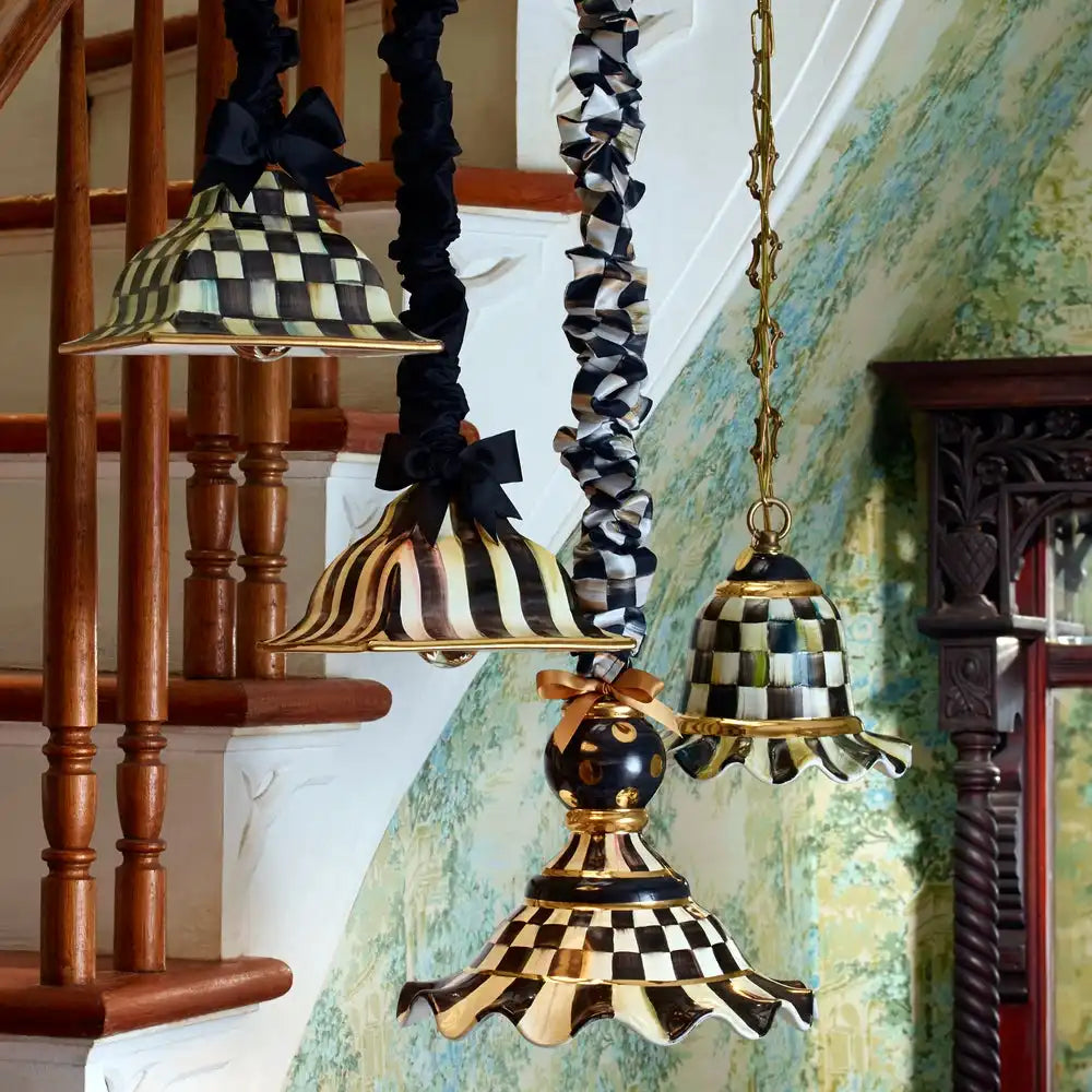 Courtly Check Medium Ceramic Pendant Lamp Secondary image