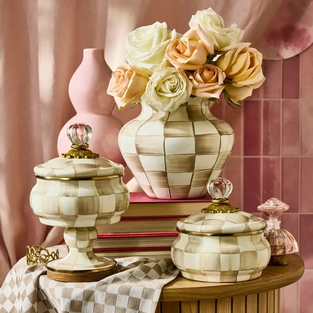 Courtly Check Curiosity Pot