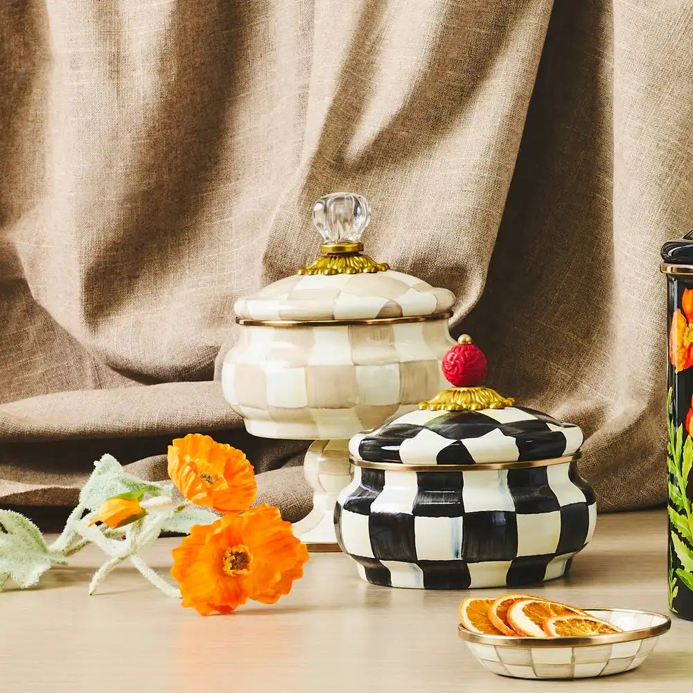 Courtly Check Curiosity Pot